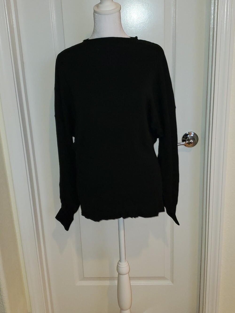 NWT Open Edit Women’s Black Crew Neck Sweater With Open Back Tie Detail- Size XL